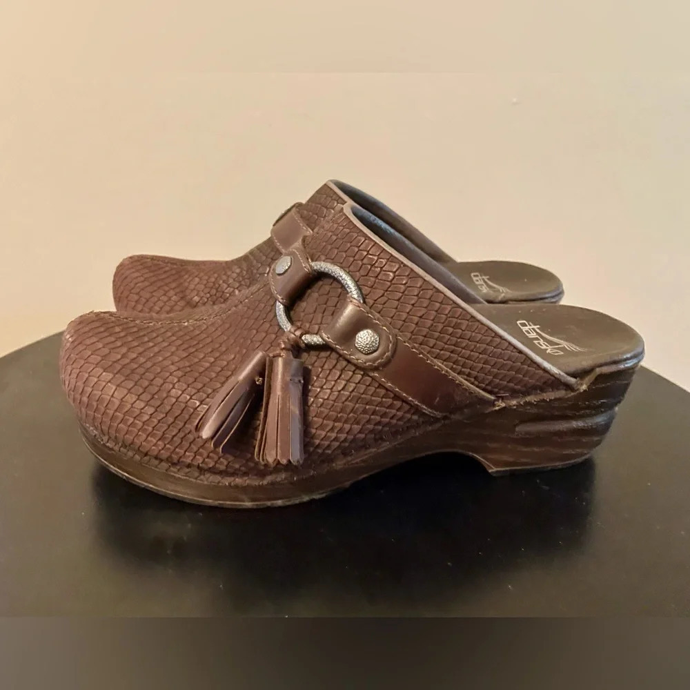 Dansko Shandi Brown Leather Snake Print Clog Shoes Size 37 or 6.5-7 - Picture 3 of 13